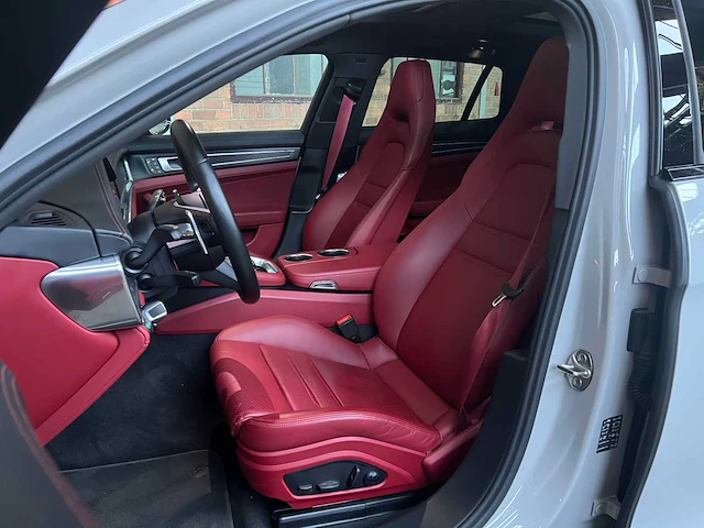 Porsche panamera 4s e-hybrid phev sport turismo platinum edition 462pk 2023 - afbeelding 41 van  91