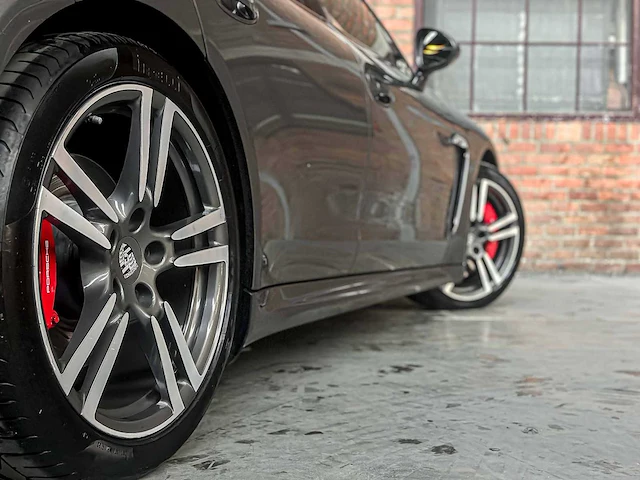 Porsche panamera gts 4.8 v8 430pk 2013 (origineel-nl + 2e eigenaar), 03-zvf-7 - afbeelding 11 van  77