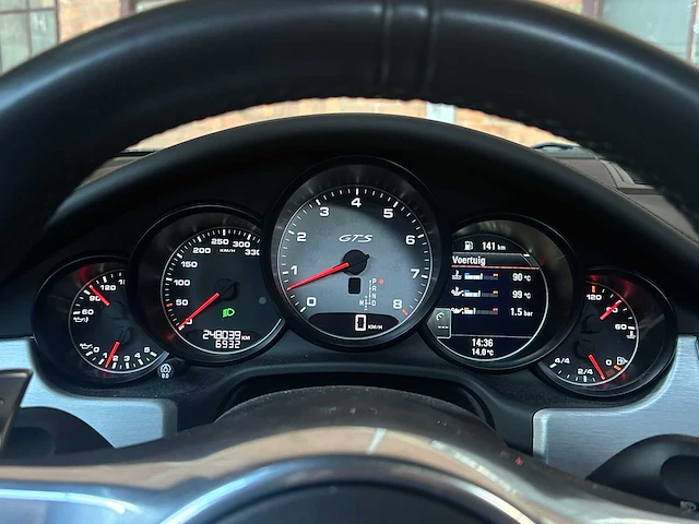 Porsche panamera gts 4.8 v8 430pk 2013 (origineel-nl + 2e eigenaar), 03-zvf-7 - afbeelding 37 van  77