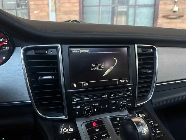 Porsche panamera gts 4.8 v8 430pk 2013 (origineel-nl + 2e eigenaar), 03-zvf-7 - afbeelding 39 van  77