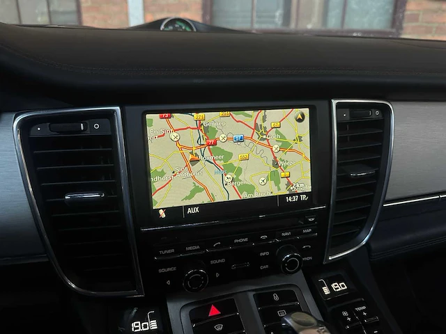 Porsche panamera gts 4.8 v8 430pk 2013 (origineel-nl + 2e eigenaar), 03-zvf-7 - afbeelding 40 van  77
