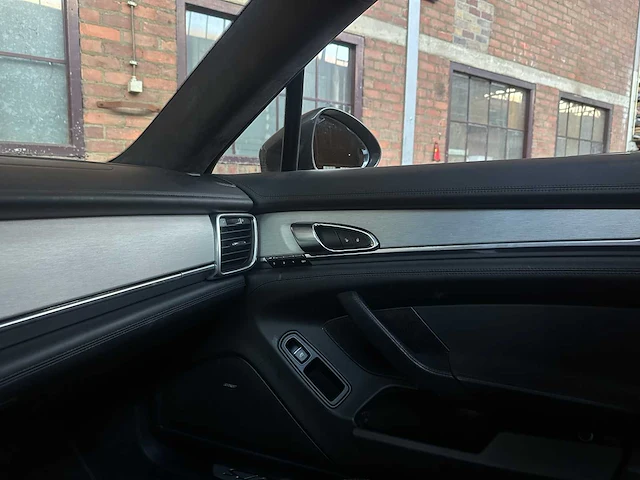 Porsche panamera gts 4.8 v8 430pk 2013 (origineel-nl + 2e eigenaar), 03-zvf-7 - afbeelding 42 van  77