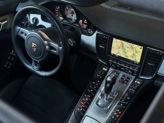 Porsche panamera gts 4.8 v8 430pk 2013 (origineel-nl + 2e eigenaar), 03-zvf-7 - afbeelding 58 van  77