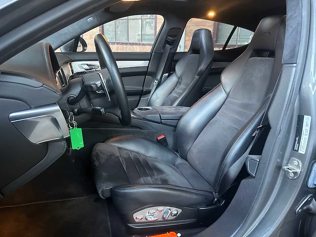 Porsche panamera gts 4.8 v8 430pk 2013 (origineel-nl + 2e eigenaar), 03-zvf-7 - afbeelding 60 van  77