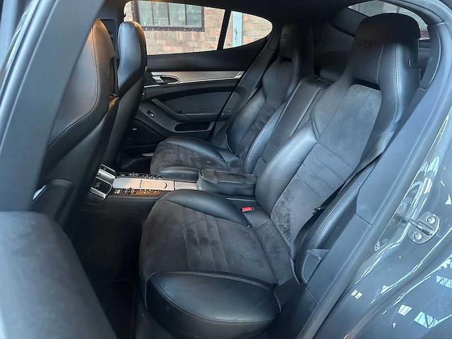Porsche panamera gts 4.8 v8 430pk 2013 (origineel-nl + 2e eigenaar), 03-zvf-7 - afbeelding 62 van  77