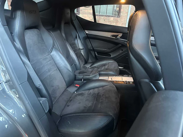 Porsche panamera gts 4.8 v8 430pk 2013 (origineel-nl + 2e eigenaar), 03-zvf-7 - afbeelding 65 van  77