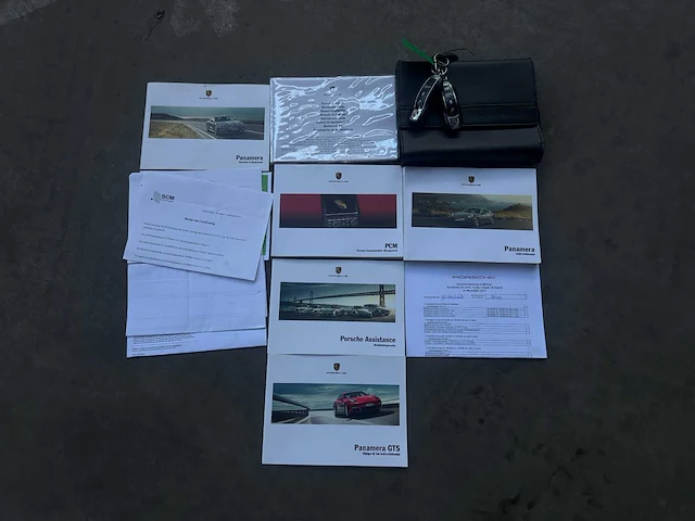 Porsche panamera gts 4.8 v8 430pk 2013 (origineel-nl + 2e eigenaar), 03-zvf-7 - afbeelding 72 van  77