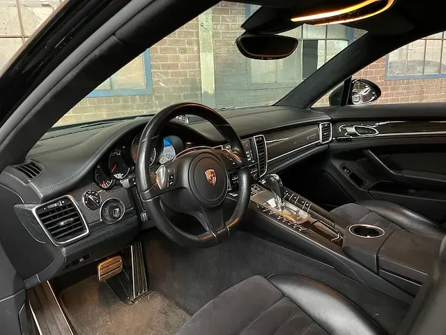 Porsche panamera gts 4.8 v8 sport-chrono 441pk 2014, g-250-rv - afbeelding 27 van  67