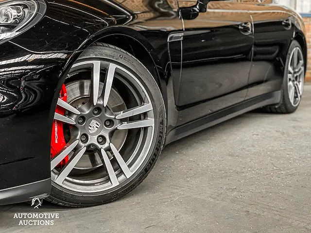 Porsche panamera gts 4.8 v8 sport-chrono 441pk 2014, g-250-rv - afbeelding 34 van  67
