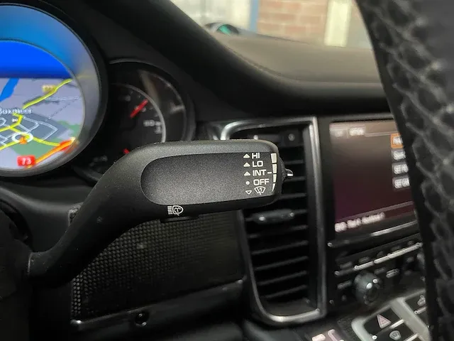 Porsche panamera gts 4.8 v8 sport-chrono 441pk 2014, g-250-rv - afbeelding 47 van  67