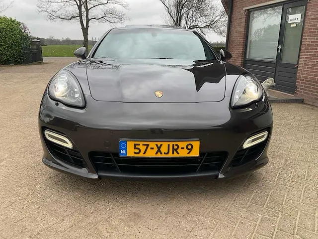 Porsche panamera gts personenauto - afbeelding 2 van  33