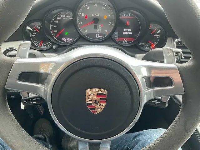Porsche panamera gts personenauto - afbeelding 20 van  33