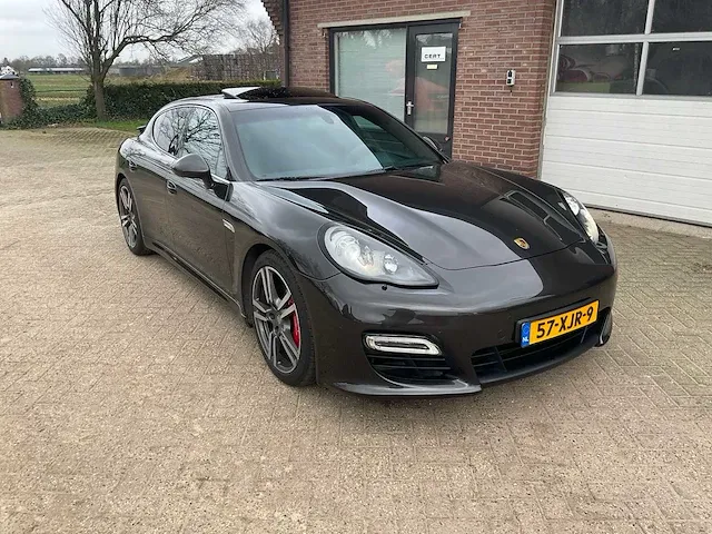 Porsche panamera gts personenauto - afbeelding 12 van  33