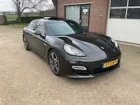Porsche panamera gts personenauto - afbeelding 12 van  33