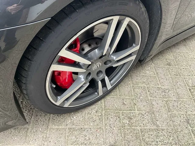 Porsche panamera gts personenauto - afbeelding 24 van  33