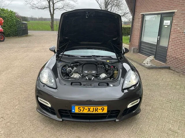 Porsche panamera gts personenauto - afbeelding 26 van  33