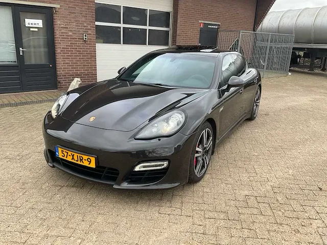 Porsche panamera gts personenauto - afbeelding 28 van  33