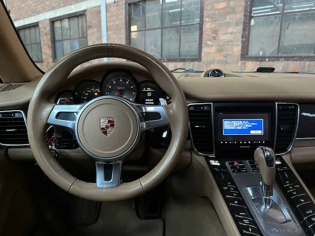 Porsche panamera hybrid 3.0 v6 380pk 2011 8-speed - afbeelding 26 van  62