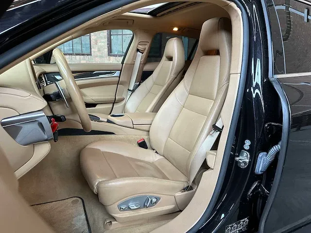 Porsche panamera hybrid 3.0 v6 380pk 2011 8-speed - afbeelding 48 van  62