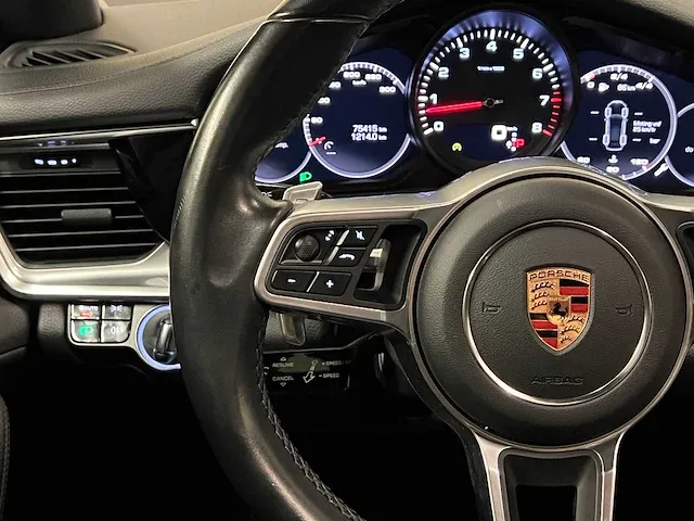 Porsche panamera sport turismo 4 3.0 v6 330pk 2018 (origineel-nl), sl-93-5g - afbeelding 35 van  74