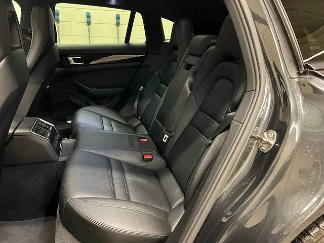 Porsche panamera sport turismo 4 3.0 v6 330pk 2018 (origineel-nl), sl-93-5g - afbeelding 44 van  74