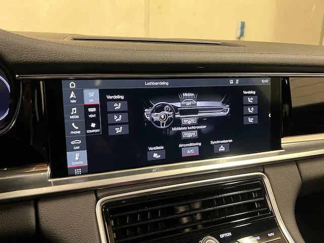 Porsche panamera sport turismo 4 3.0 v6 330pk 2018 (origineel-nl), sl-93-5g - afbeelding 29 van  74
