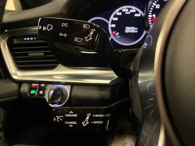 Porsche panamera sport turismo 4 3.0 v6 330pk 2018 (origineel-nl), sl-93-5g - afbeelding 30 van  74