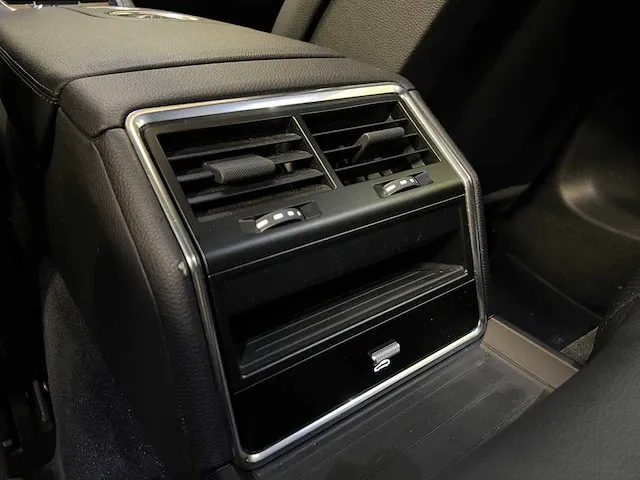Porsche panamera sport turismo 4 3.0 v6 330pk 2018 (origineel-nl), sl-93-5g - afbeelding 47 van  74