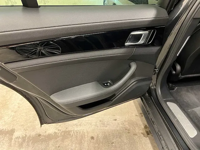 Porsche panamera sport turismo 4 3.0 v6 330pk 2018 (origineel-nl), sl-93-5g - afbeelding 48 van  74