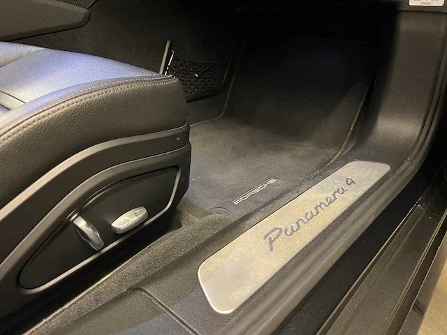 Porsche panamera sport turismo 4 3.0 v6 330pk 2018 (origineel-nl), sl-93-5g - afbeelding 52 van  74