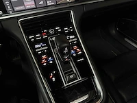 Porsche panamera sport turismo 4 e-hybrid 2.9 v6 10-years edition 462pk 2019, h-662-rx - afbeelding 31 van  65