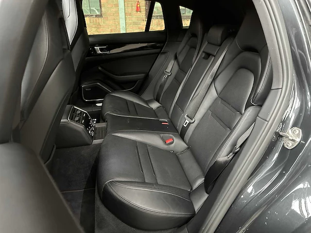 Porsche panamera sport turismo 4 e-hybrid 2.9 v6 10-years edition 462pk 2019, h-662-rx - afbeelding 57 van  65