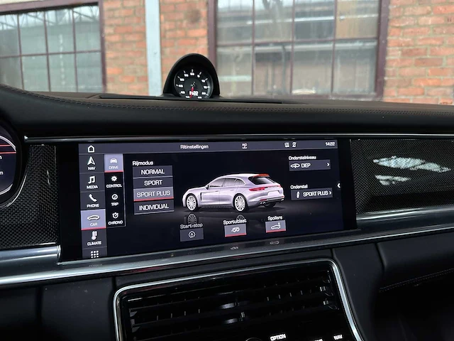 Porsche panamera sport turismo 4s 2.9 v6 441pk 2018, j-376-js - afbeelding 42 van  73