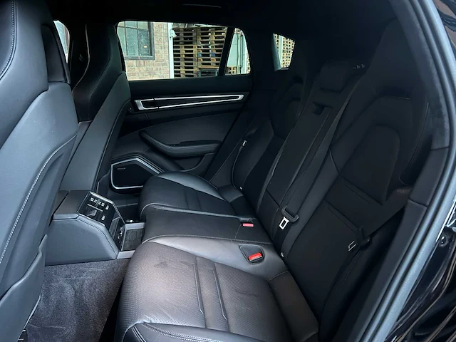 Porsche panamera sport turismo gts 4.0 v8 480pk 2022 (facelift), gfn-33-z - afbeelding 11 van  51