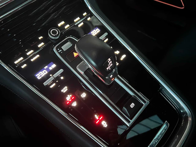Porsche panamera sport turismo gts 4.0 v8 480pk 2022 (facelift), gfn-33-z - afbeelding 27 van  51