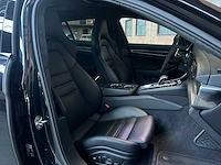 Porsche panamera sport turismo gts 4.0 v8 480pk 2022 (facelift), gfn-33-z - afbeelding 42 van  51