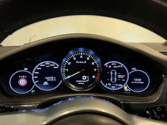 Porsche panamera sport turismo turbo s e-hybrid 4.0 v8 680pk 2018 -orig. nl-, rp-882-p - afbeelding 24 van  69
