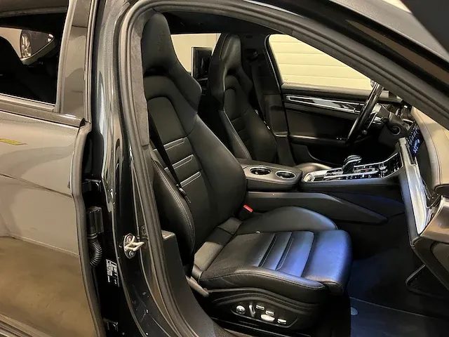 Porsche panamera sport turismo turbo s e-hybrid 4.0 v8 680pk 2018 -orig. nl-, rp-882-p - afbeelding 52 van  69