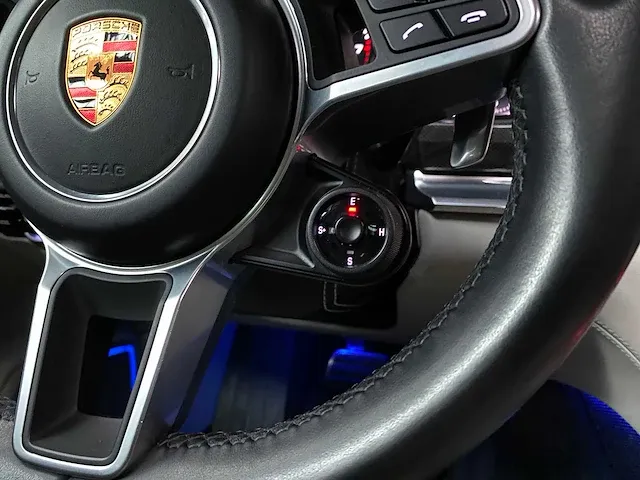 Porsche panamera sport turismo turbo s e-hybrid 4.0 v8 680pk 2018, h-902-pp - afbeelding 27 van  100