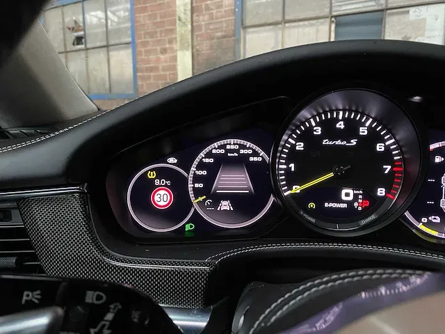 Porsche panamera sport turismo turbo s e-hybrid 4.0 v8 680pk 2018, h-902-pp - afbeelding 41 van  100