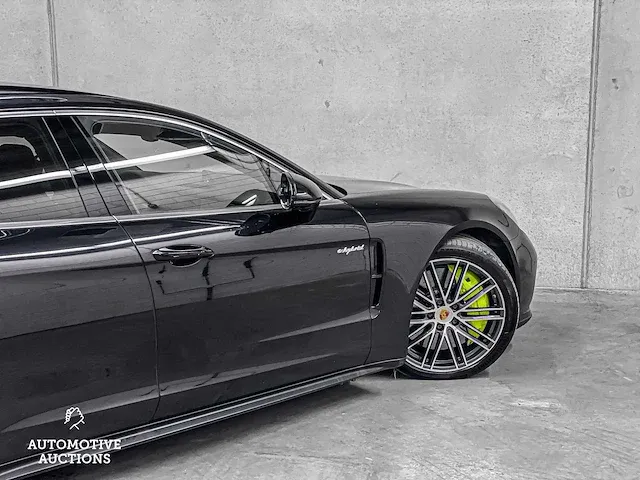 Porsche panamera sport turismo turbo s e-hybrid 4.0 v8 680pk 2018 sport-chrono - afbeelding 7 van  65