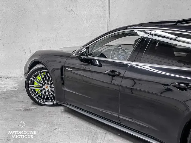 Porsche panamera sport turismo turbo s e-hybrid 4.0 v8 680pk 2018 sport-chrono - afbeelding 13 van  65