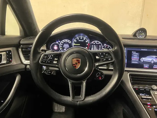 Porsche panamera sport turismo turbo s e-hybrid 4.0 v8 680pk 2018 sport-chrono - afbeelding 21 van  65