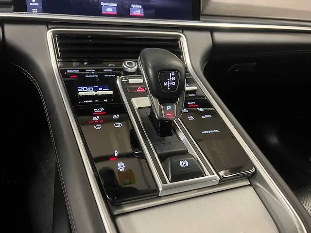 Porsche panamera sport turismo turbo s e-hybrid 4.0 v8 680pk 2018 sport-chrono - afbeelding 22 van  65