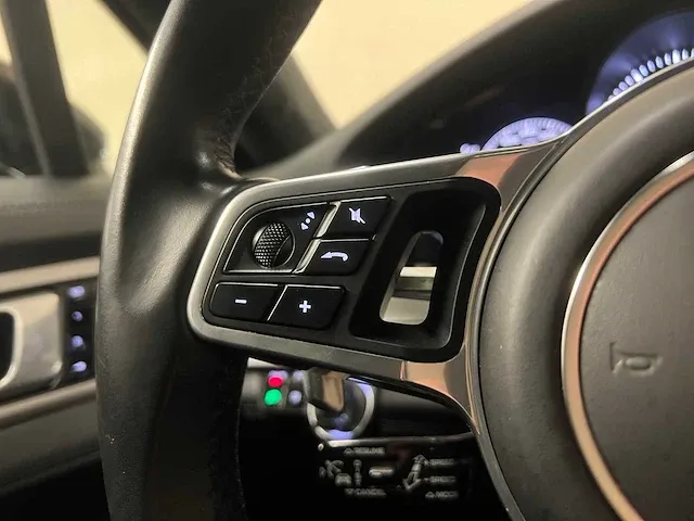 Porsche panamera sport turismo turbo s e-hybrid 4.0 v8 680pk 2018 sport-chrono - afbeelding 26 van  65