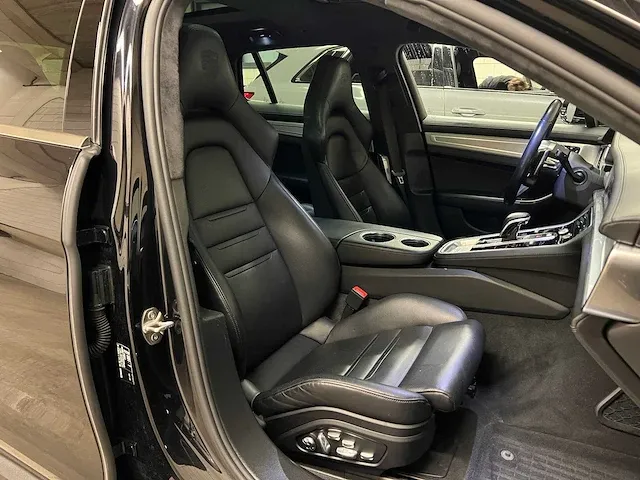 Porsche panamera sport turismo turbo s e-hybrid 4.0 v8 680pk 2018 sport-chrono - afbeelding 52 van  65