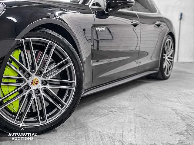 Porsche panamera sport turismo turbo s e-hybrid 4.0 v8 680pk 2018 sport-chrono - afbeelding 45 van  65