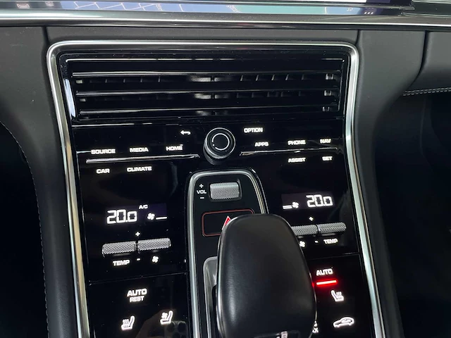 Porsche panamera sport turismo turbo s e-hybrid 4.0 v8 facelift 700pk 2021 (origineel-nl, n-566-nn - afbeelding 32 van  61