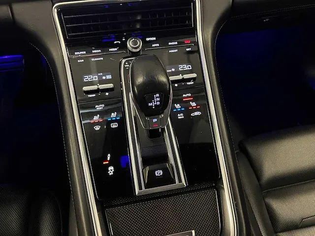 Porsche panamera turbo 4.0 v8 sport-chrono 549pk -carbon- 2017, n-741-vb - afbeelding 35 van  72