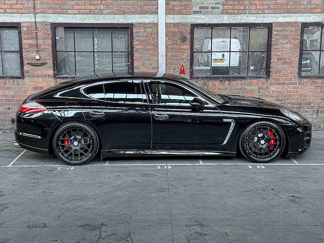 Porsche panamera turbo 4.8 v8 500pk 2010 youngtimer - afbeelding 3 van  62